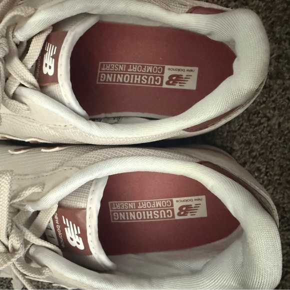 New Balance Women's cream and pink/purple Sneakers-new - Picture 4 of 4